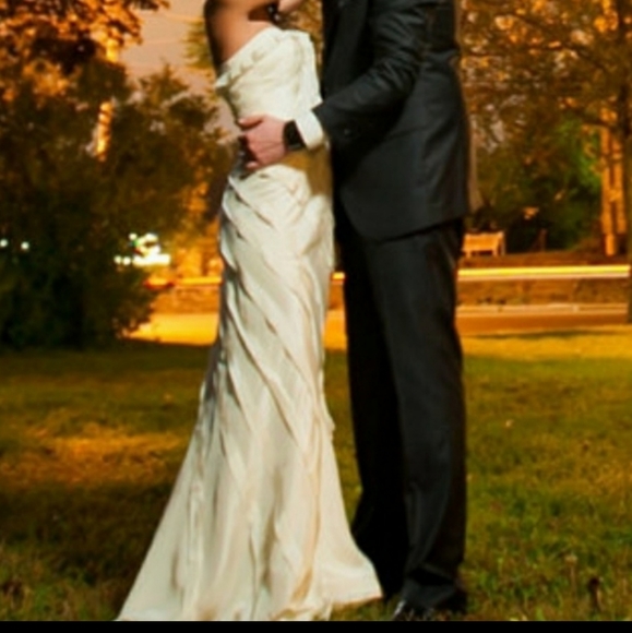 BHLDN gown ANTHROPOLOGIE - Picture 2 of 8